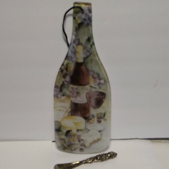 Wine Bottle Dessert Plate and Knife - Picture 2 of 13